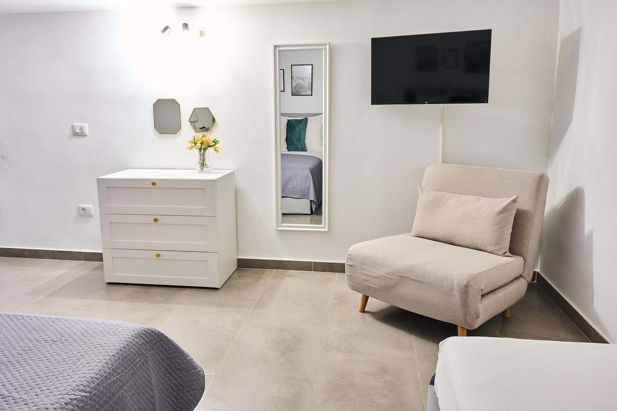 Couette-café Gioielli House *